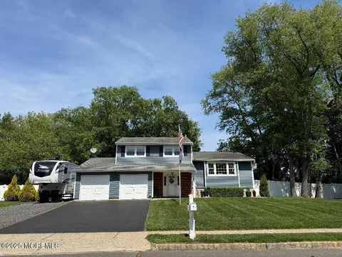 MLS: 22514381