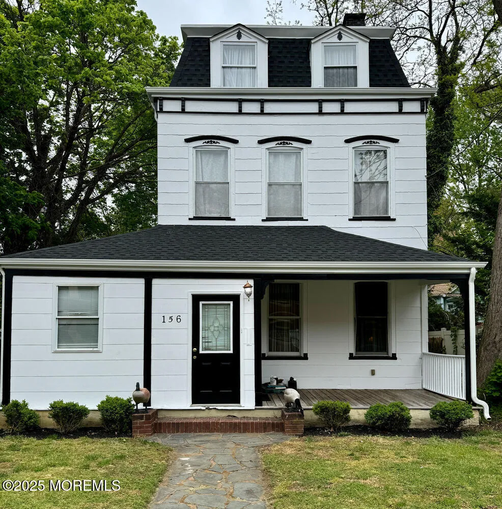 Red Bank, New Jersey 07701, United States, 3 Bedrooms Bedrooms, ,3 BathroomsBathrooms,Residential,Active,4947