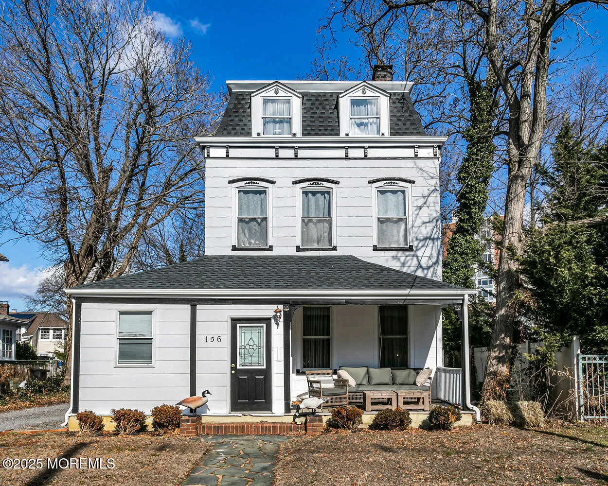 Red Bank, New Jersey 07701, United States, 3 Bedrooms Bedrooms, ,3 BathroomsBathrooms,Residential,Active,4947