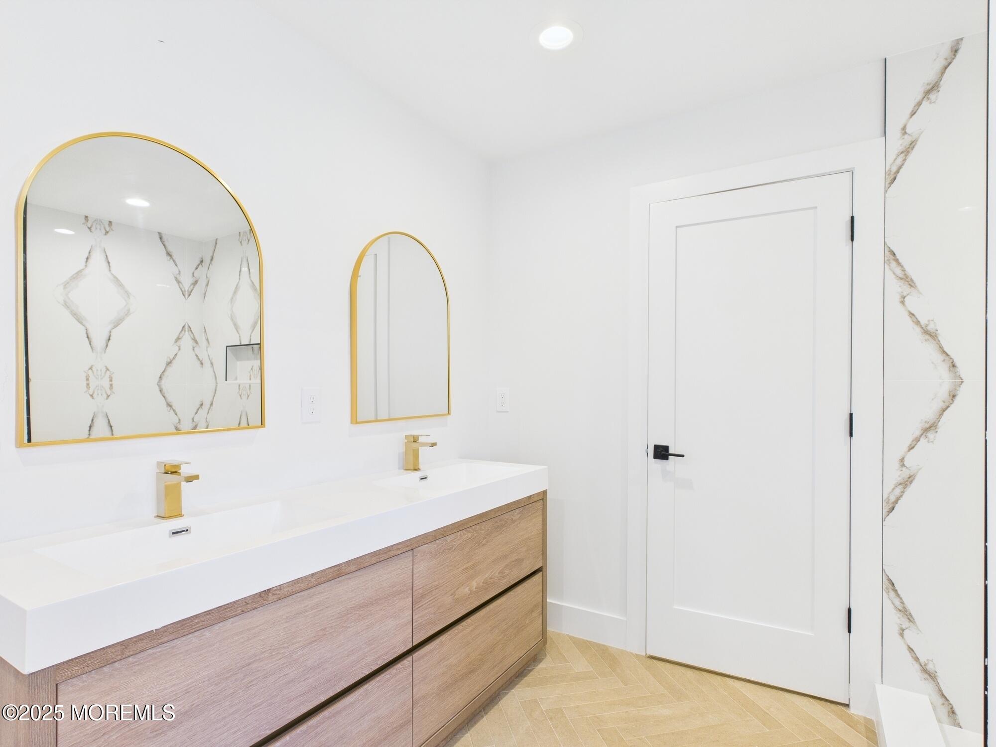 95 Tingley Lane, Edison, New Jersey image 42