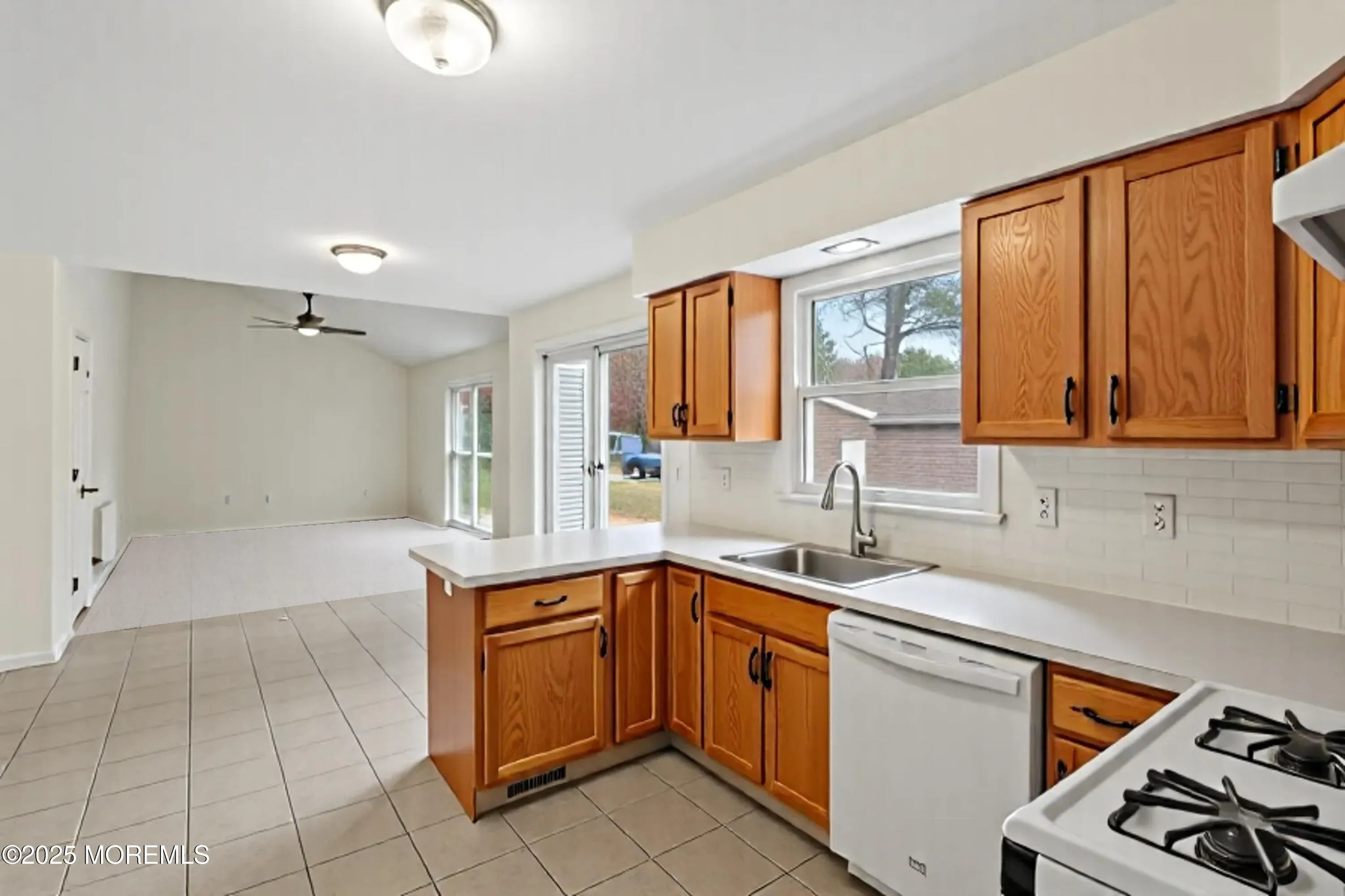 Bayville, New Jersey 08721, United States, 4 Bedrooms Bedrooms, ,3 BathroomsBathrooms,Residential,Active,247799