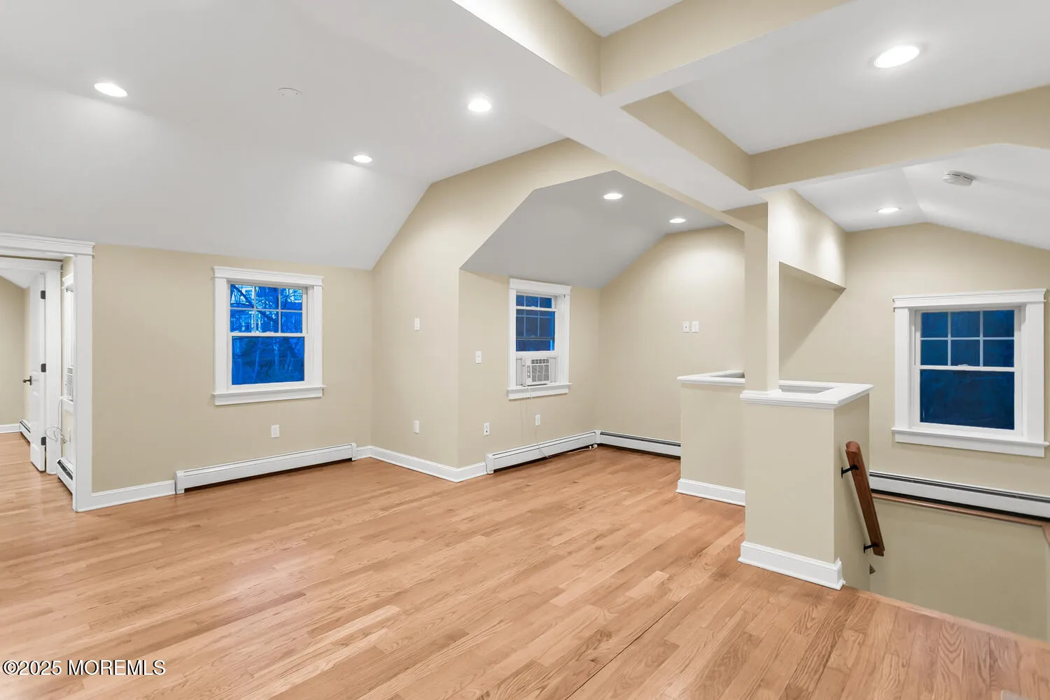 Fair Haven, New Jersey 07704, United States, 2 Bedrooms Bedrooms, ,1 BathroomBathrooms,Residential,Pending,87332