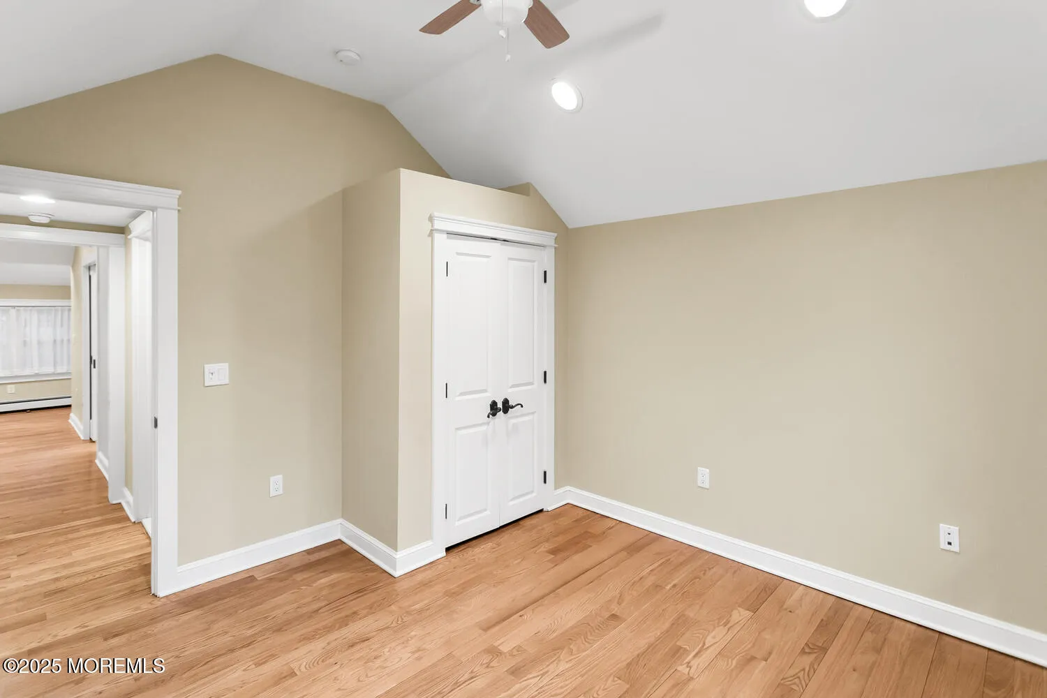 Fair Haven, New Jersey 07704, United States, 2 Bedrooms Bedrooms, ,1 BathroomBathrooms,Residential,Pending,87332