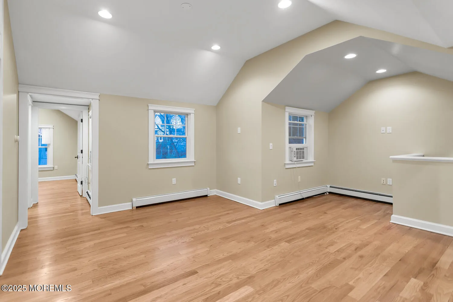 Fair Haven, New Jersey 07704, United States, 2 Bedrooms Bedrooms, ,1 BathroomBathrooms,Residential,Pending,87332