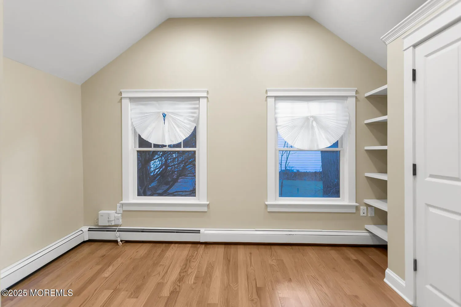 Fair Haven, New Jersey 07704, United States, 2 Bedrooms Bedrooms, ,1 BathroomBathrooms,Residential,Pending,87332