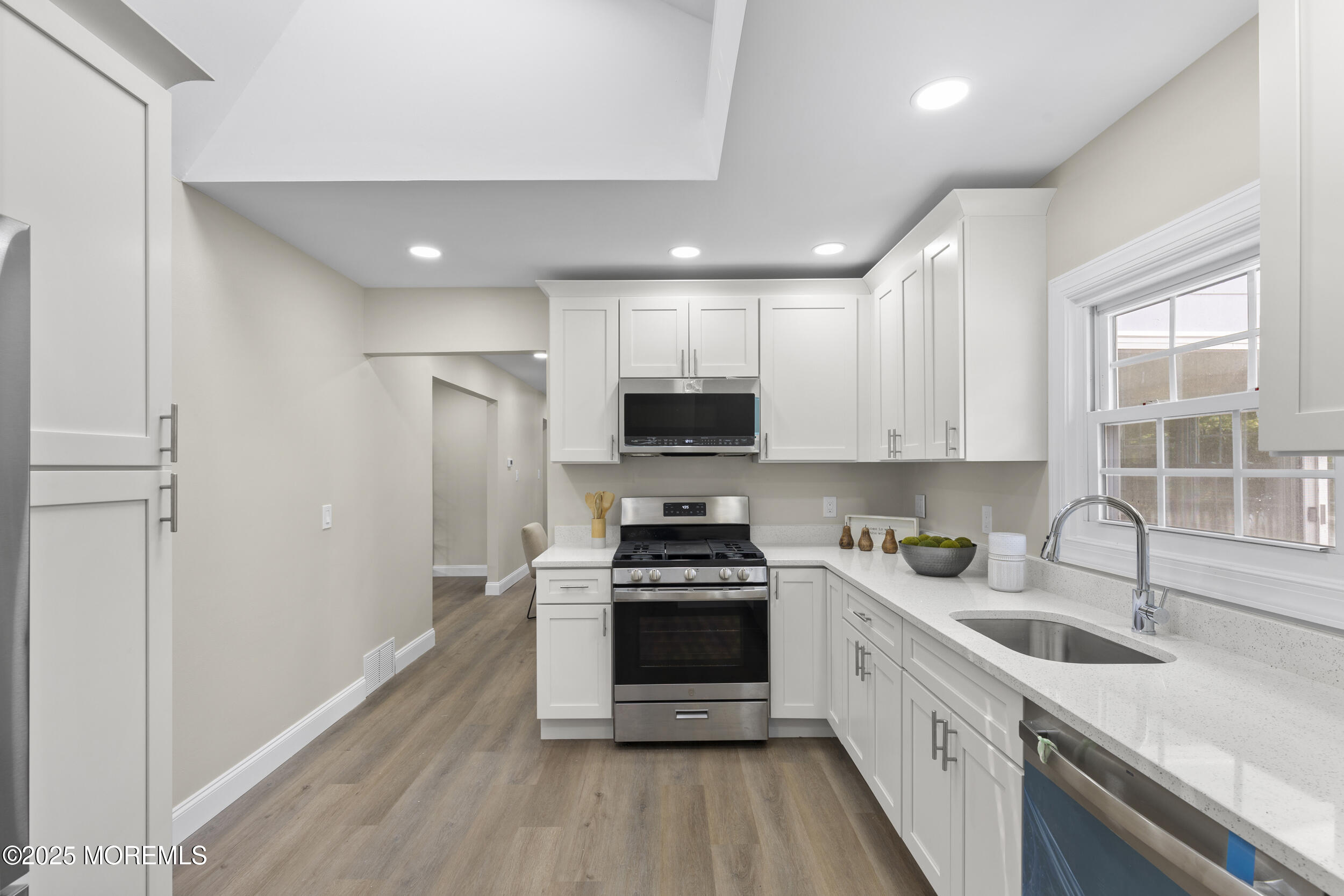 13 Pinehurst Drive, Little Egg Harbor, New Jersey image 18