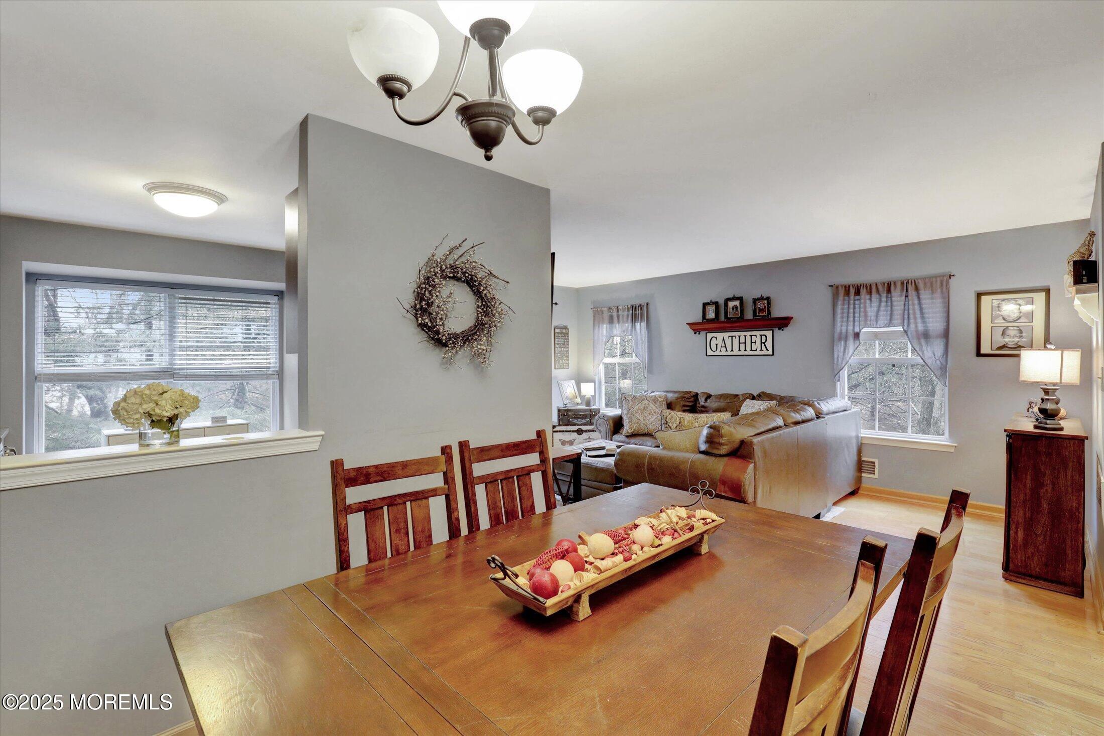 102 Heron Court, Manalapan, New Jersey image 19