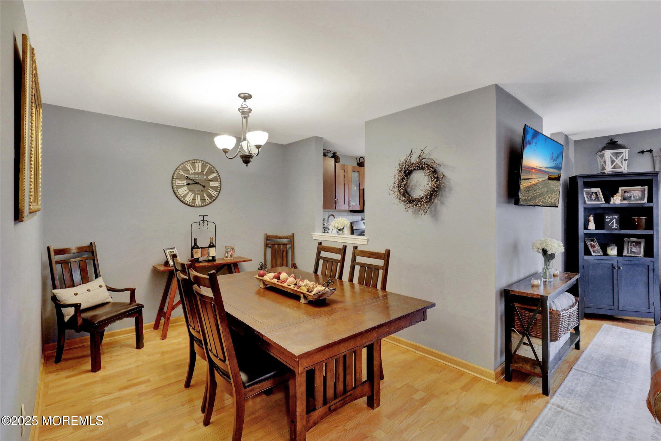 102 Heron Court, Manalapan, New Jersey image 15