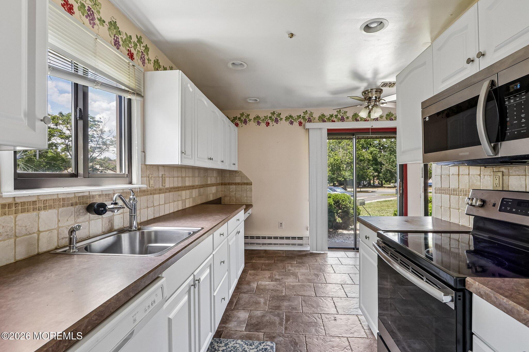 85 Amberly Drive D
