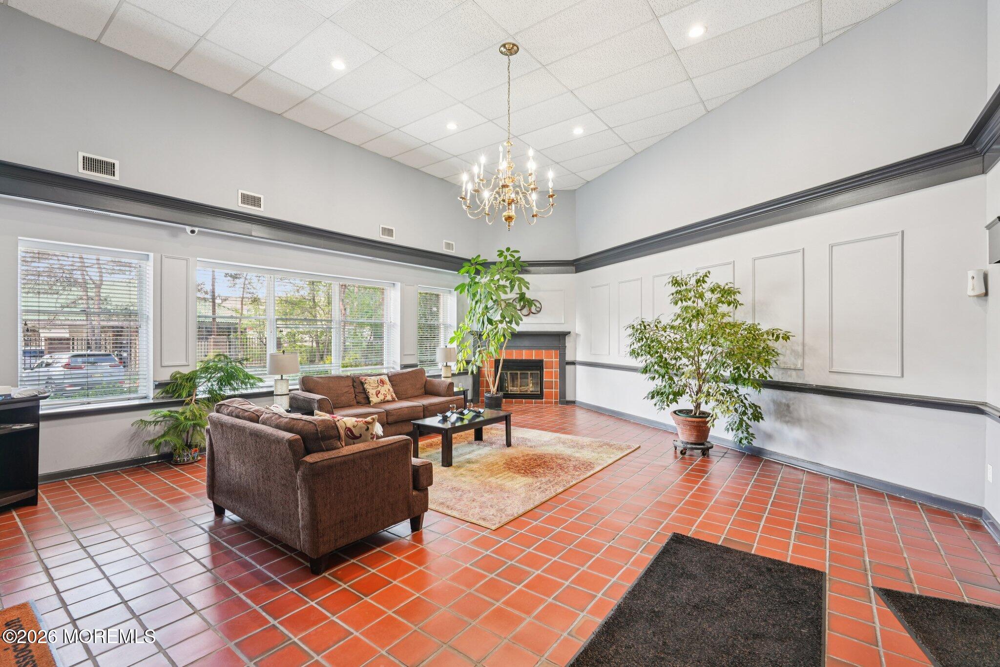 44 Iron Forge Square