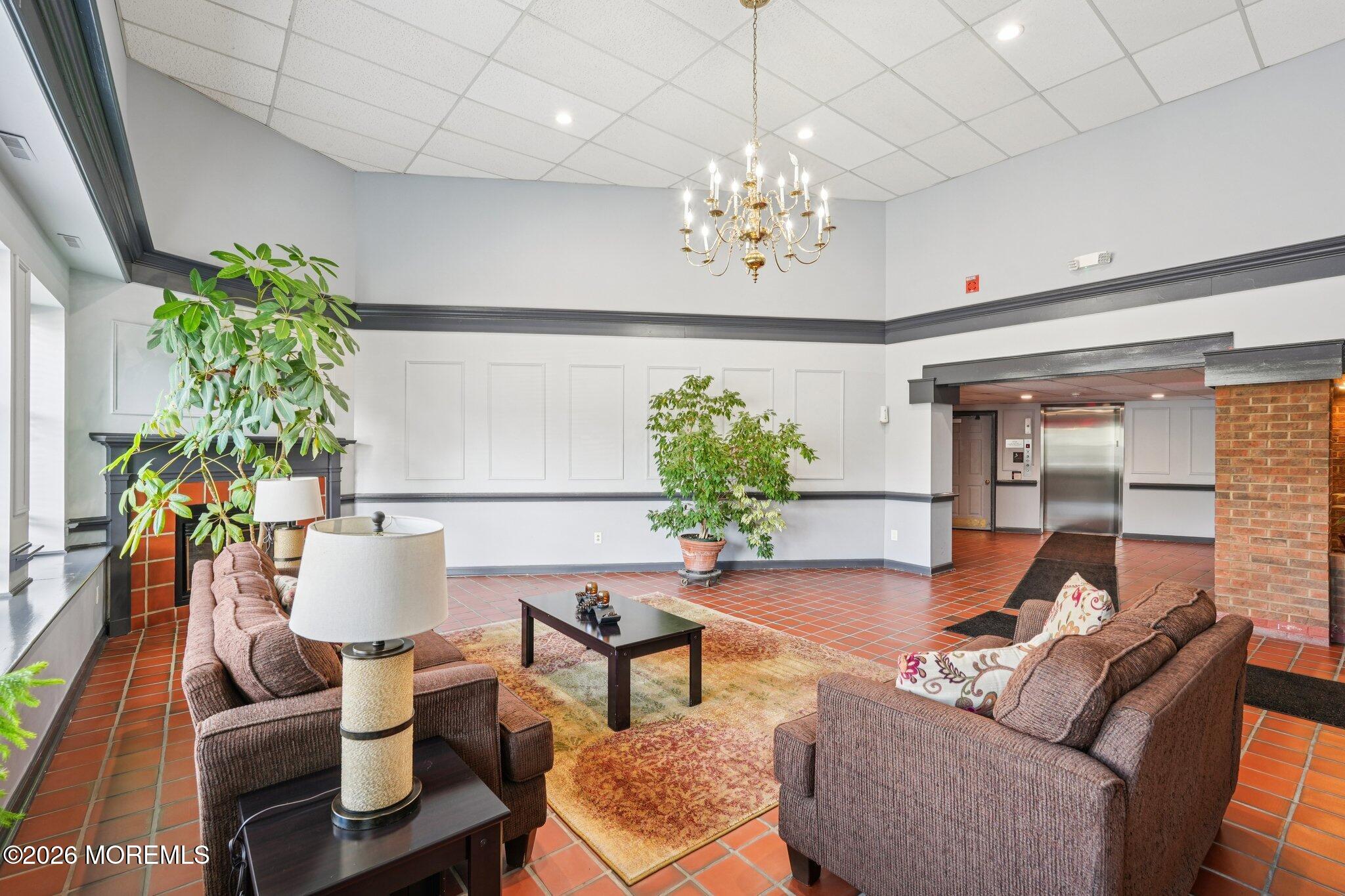 44 Iron Forge Square