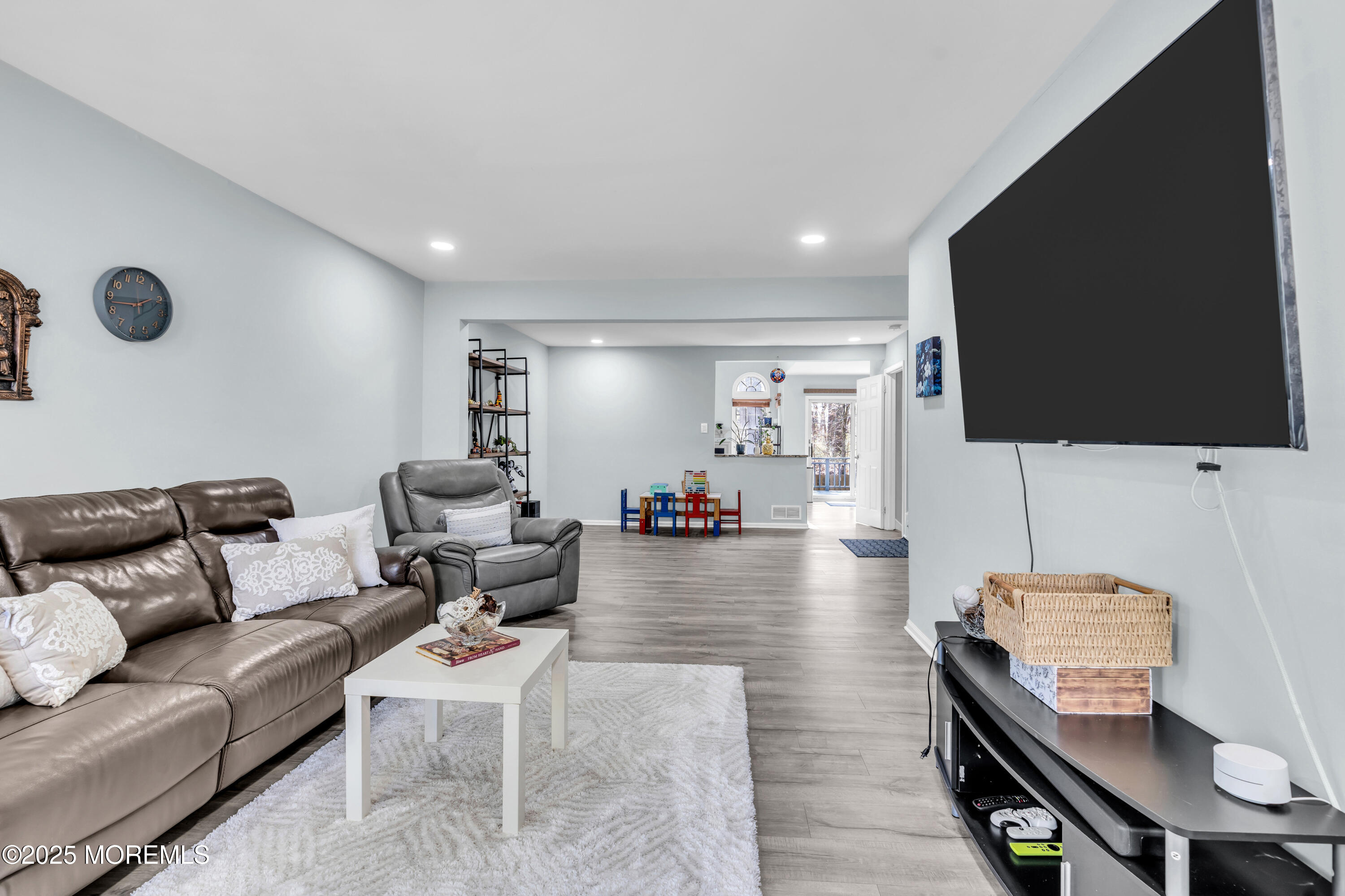 5 Dorchester Drive, East Brunswick, New Jersey image 9
