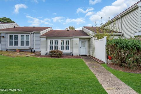Photo of 439C Chesterfield Court, Toms River, NJ 08753 (MLS # 22531138)