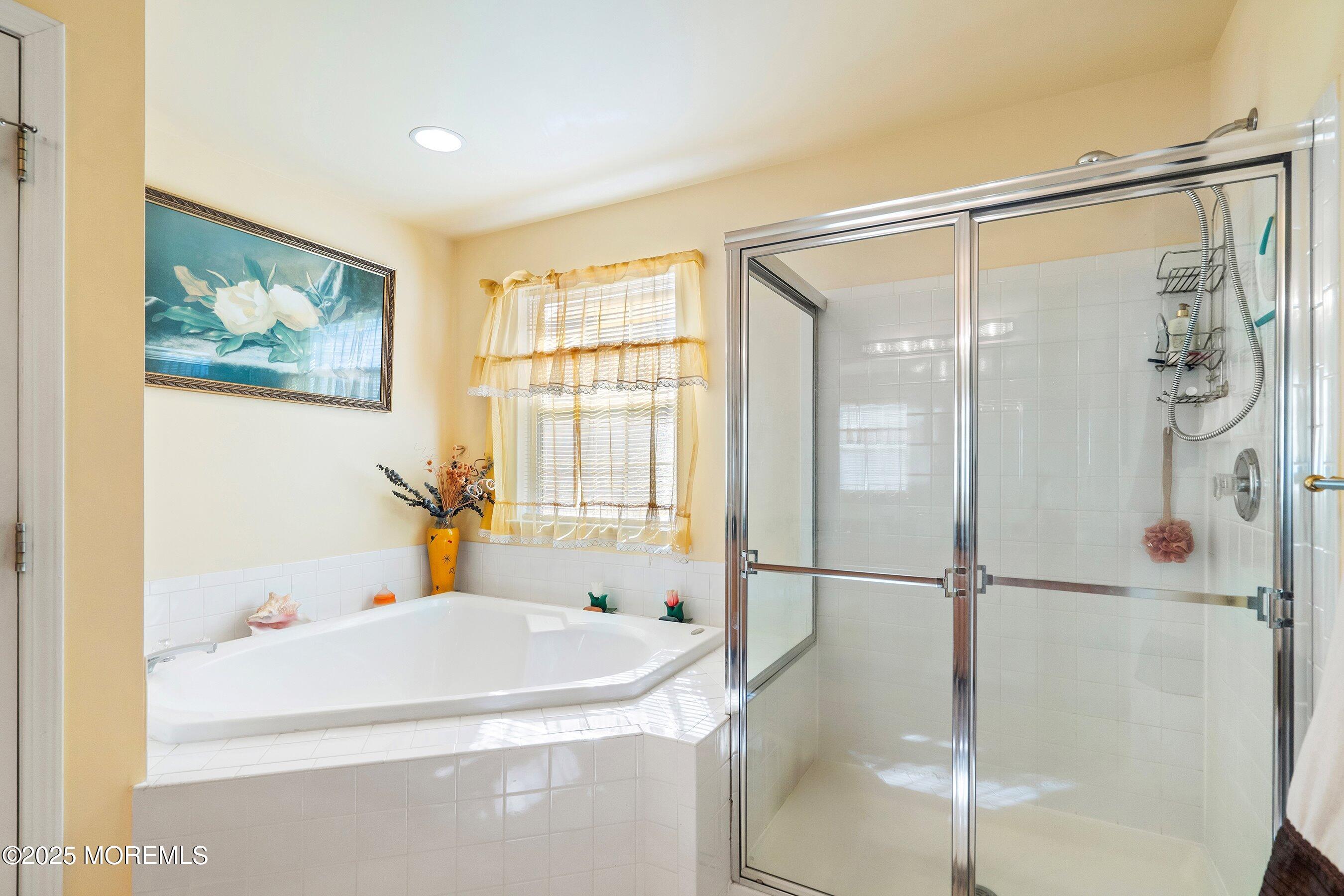 173 Woodcliff Boulevard, Morganville, New Jersey image 23
