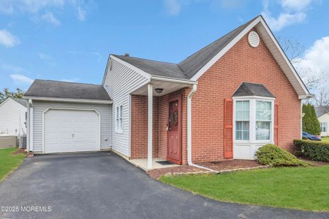 7 Gatley Close Freehold NJ 07728