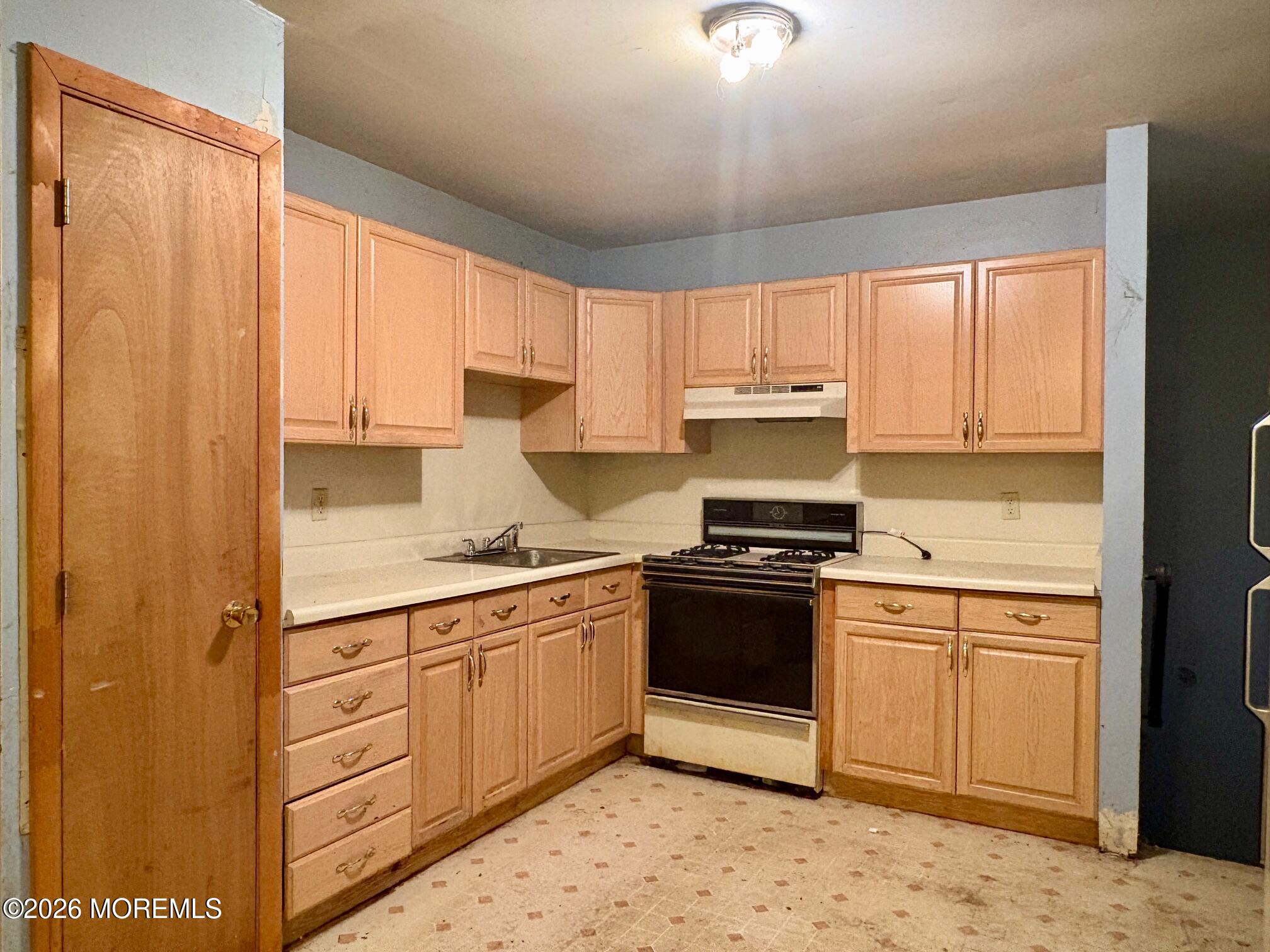 11 Brookwood Parkway