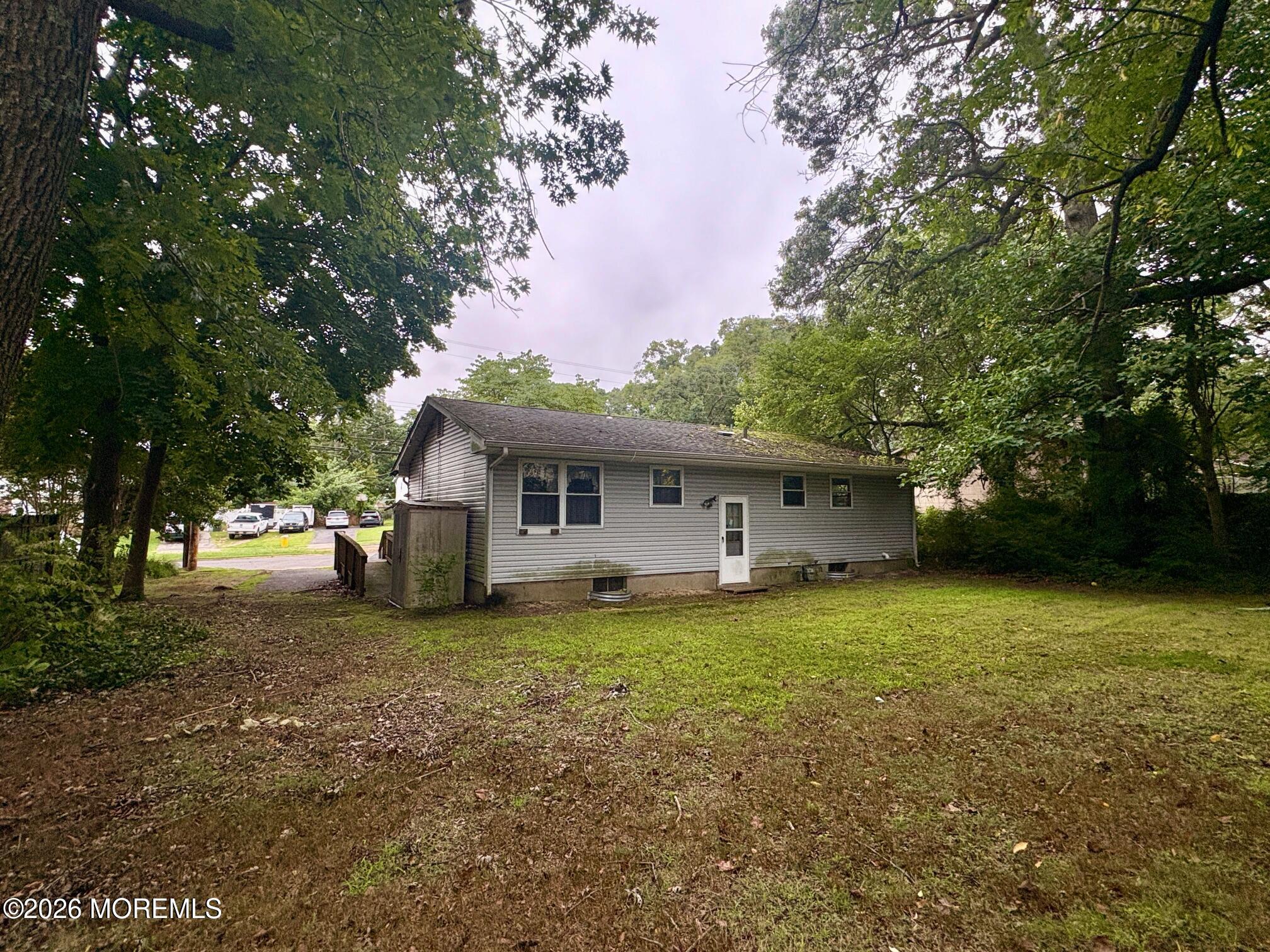 11 Brookwood Parkway