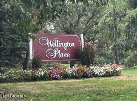 702 Wellington Place Unit #2 Aberdeen NJ 07747