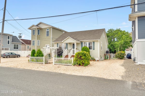1831 W PENNSYLVANIA AVE, SEASIDE HEIGHTS, NJ 08751 - Image 774286ddafbefda6d99d96ccca6fd4d0/3601441574