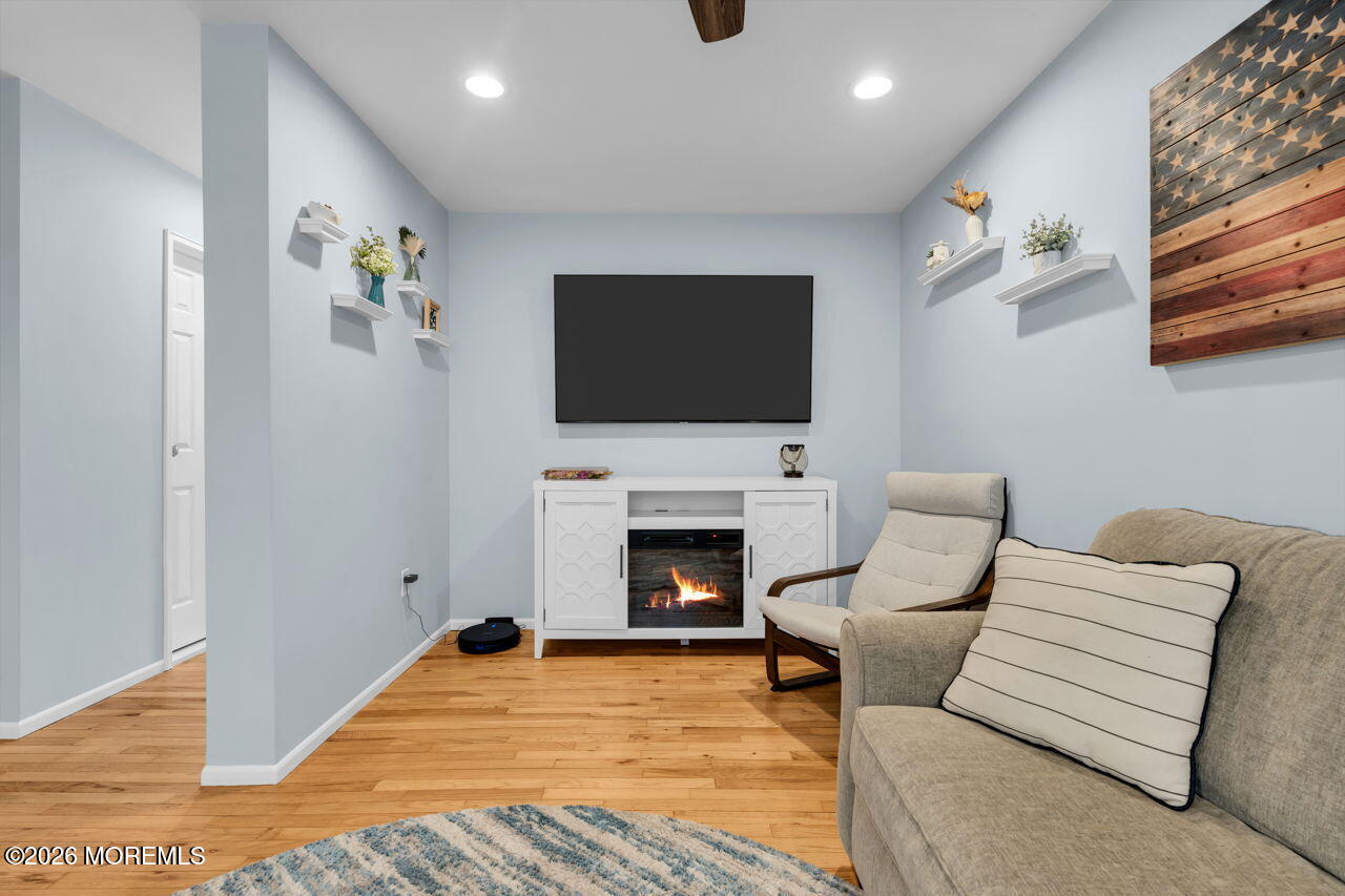 81 Village Green Way