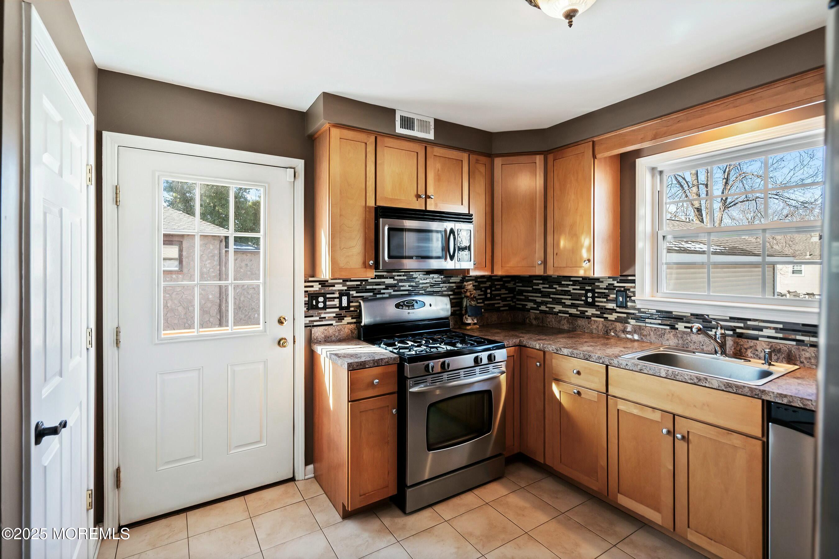 96 East Avenue #45, Atlantic Highlands, New Jersey image 13