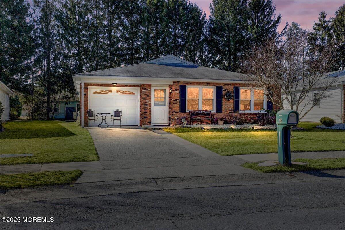 41 Lauren Lane, Brick, New Jersey image 1
