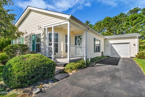 Photo of 91 Oak Ridge Lane, Manahawkin, NJ 08050 (MLS # 22632404)