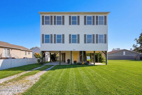 Photo for 317 E Lakewood Avenue
