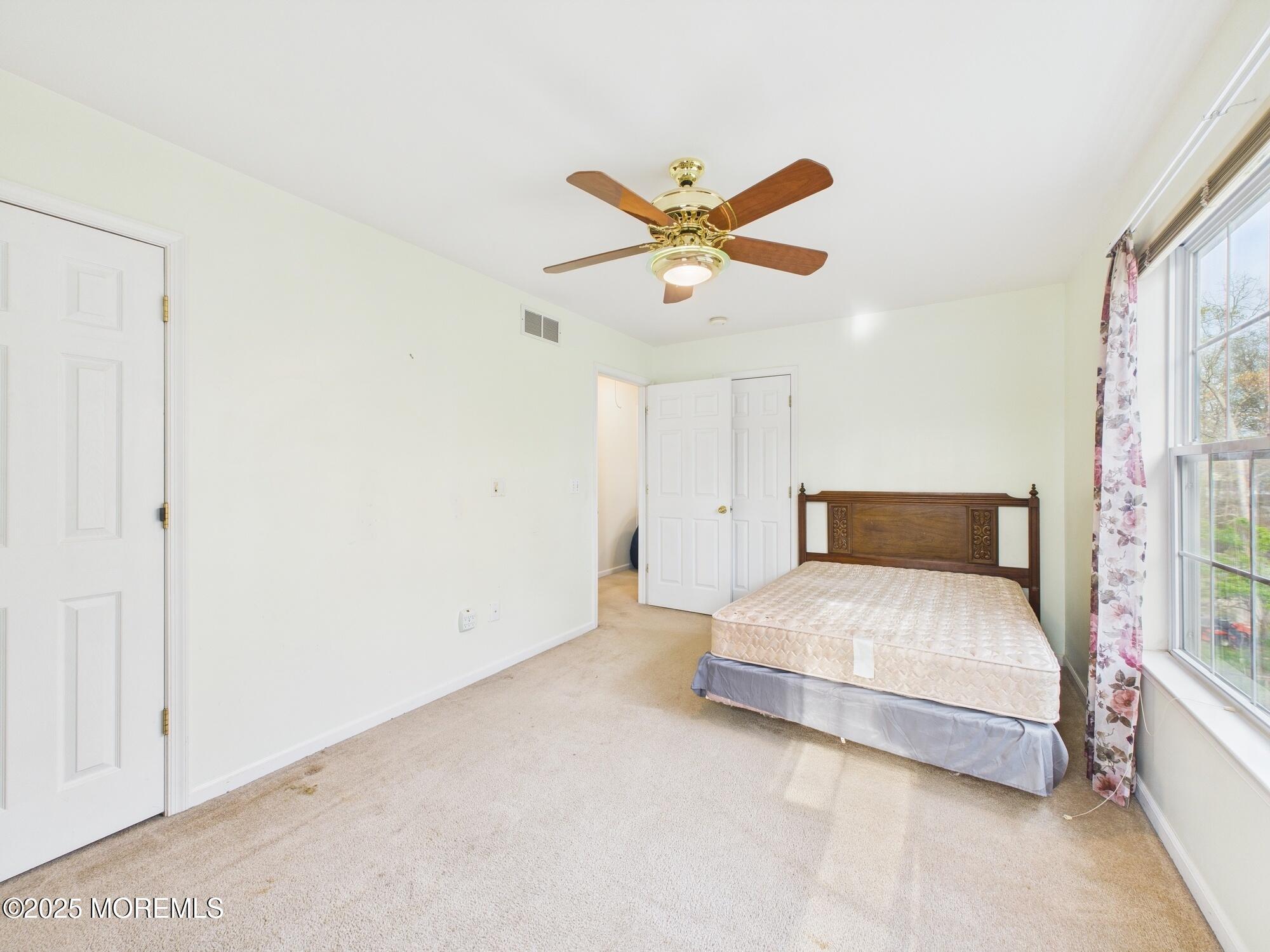 6 Katie Court, Lakewood, New Jersey image 30