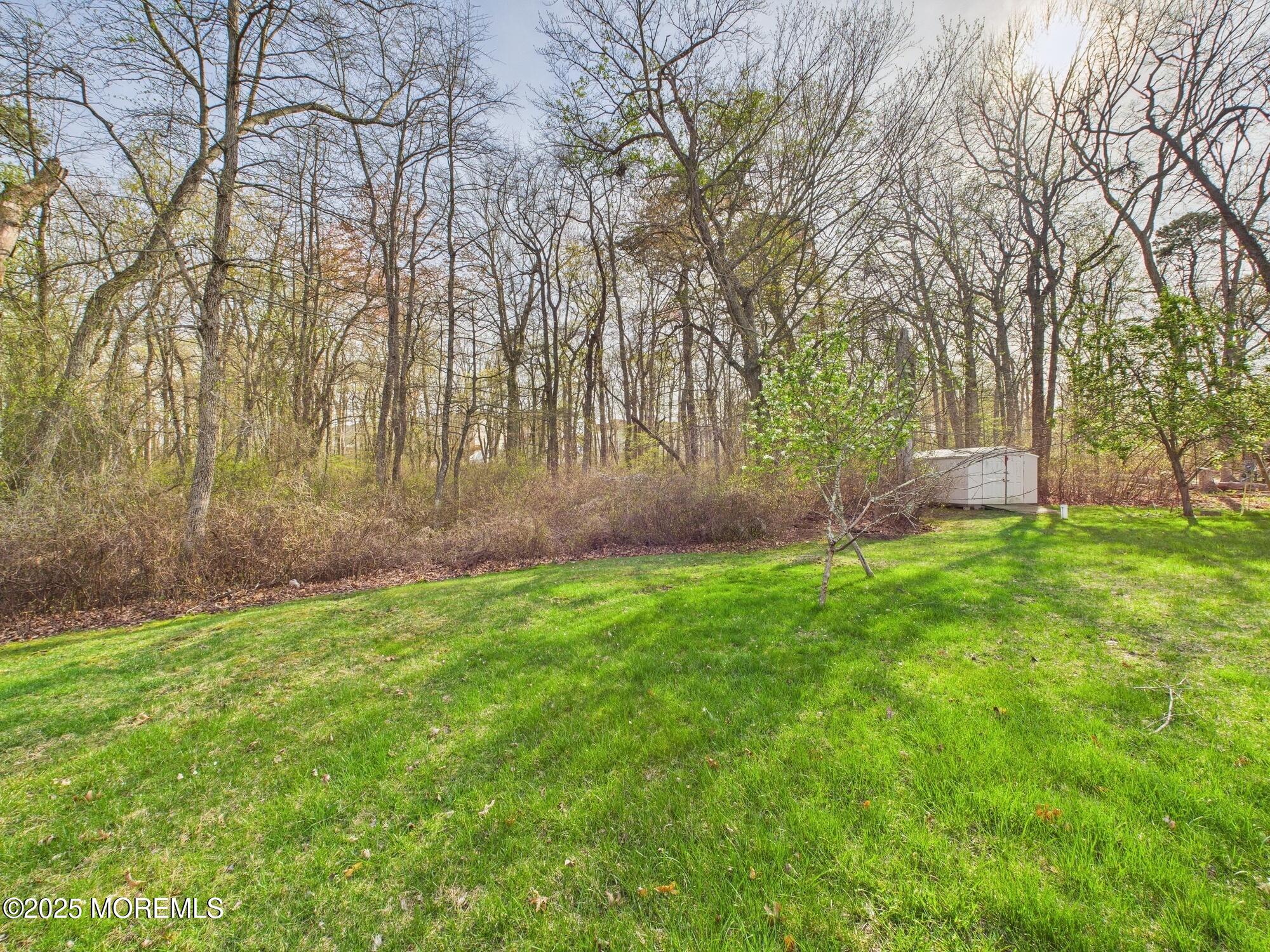 6 Katie Court, Lakewood, New Jersey image 34
