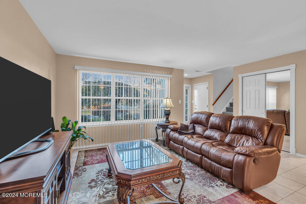 68 Ridge Place, Freehold, New Jersey image 5