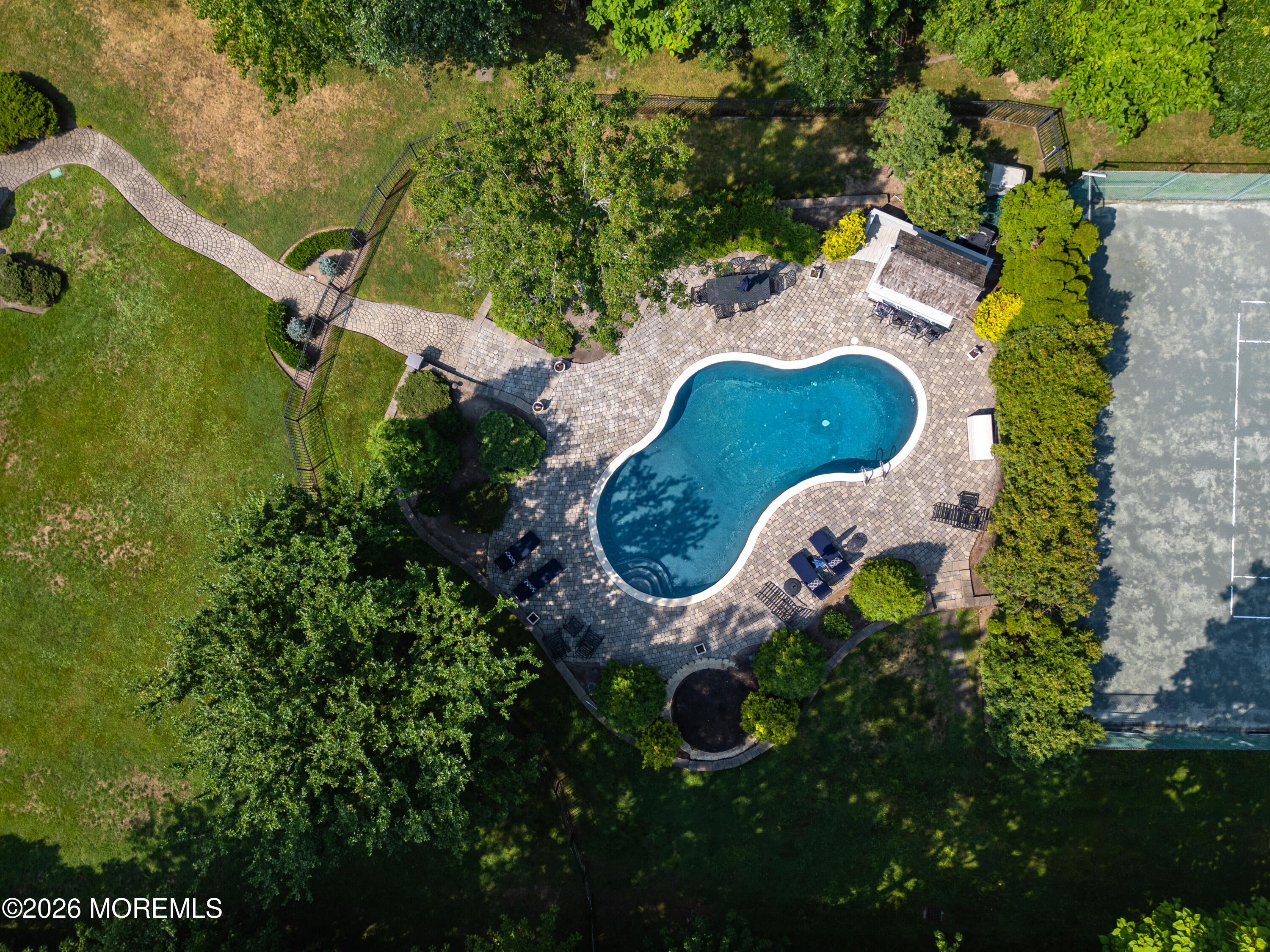 52 Shrewsbury Drive