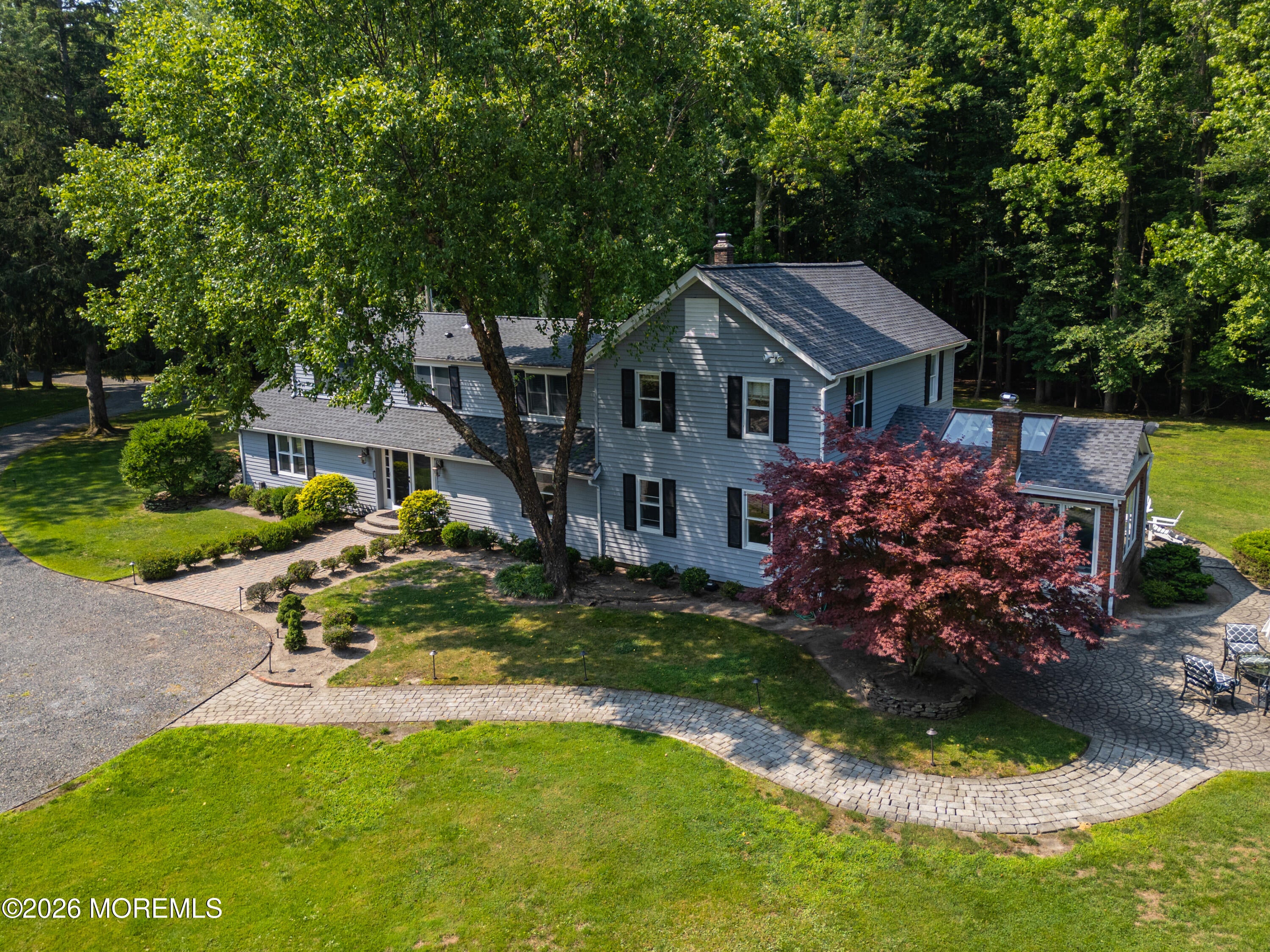 52 Shrewsbury Drive