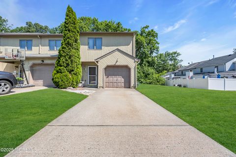 152 Redpine Loop Old Bridge NJ 08857