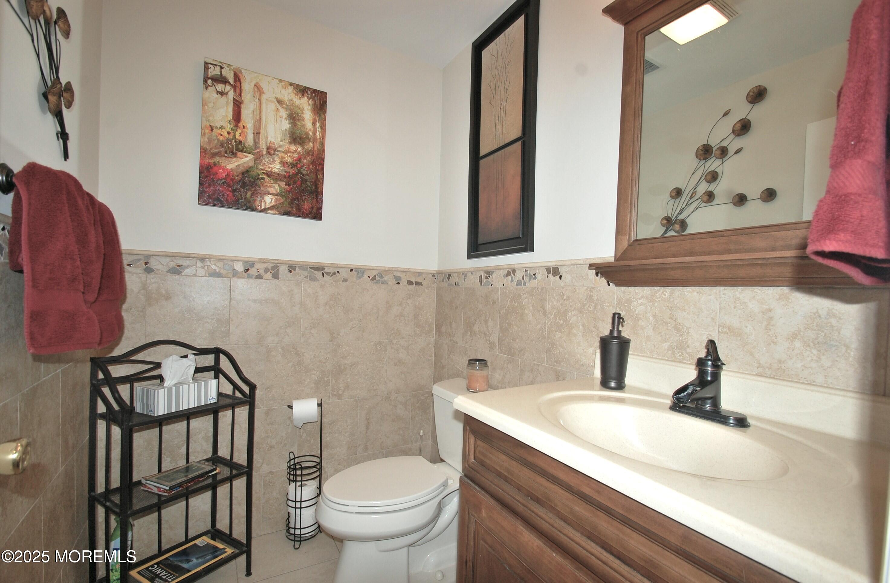 711 Edmunds Avenue, Union Beach, New Jersey image 28