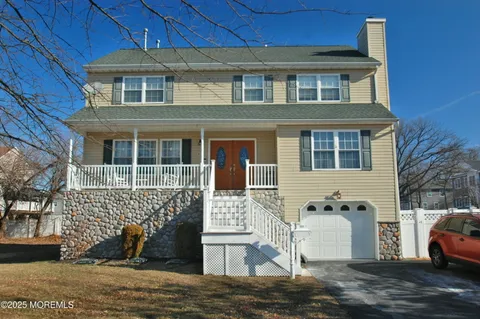 711 Edmunds Avenue, Union Beach, NJ 07735 - MLS#: 22512544