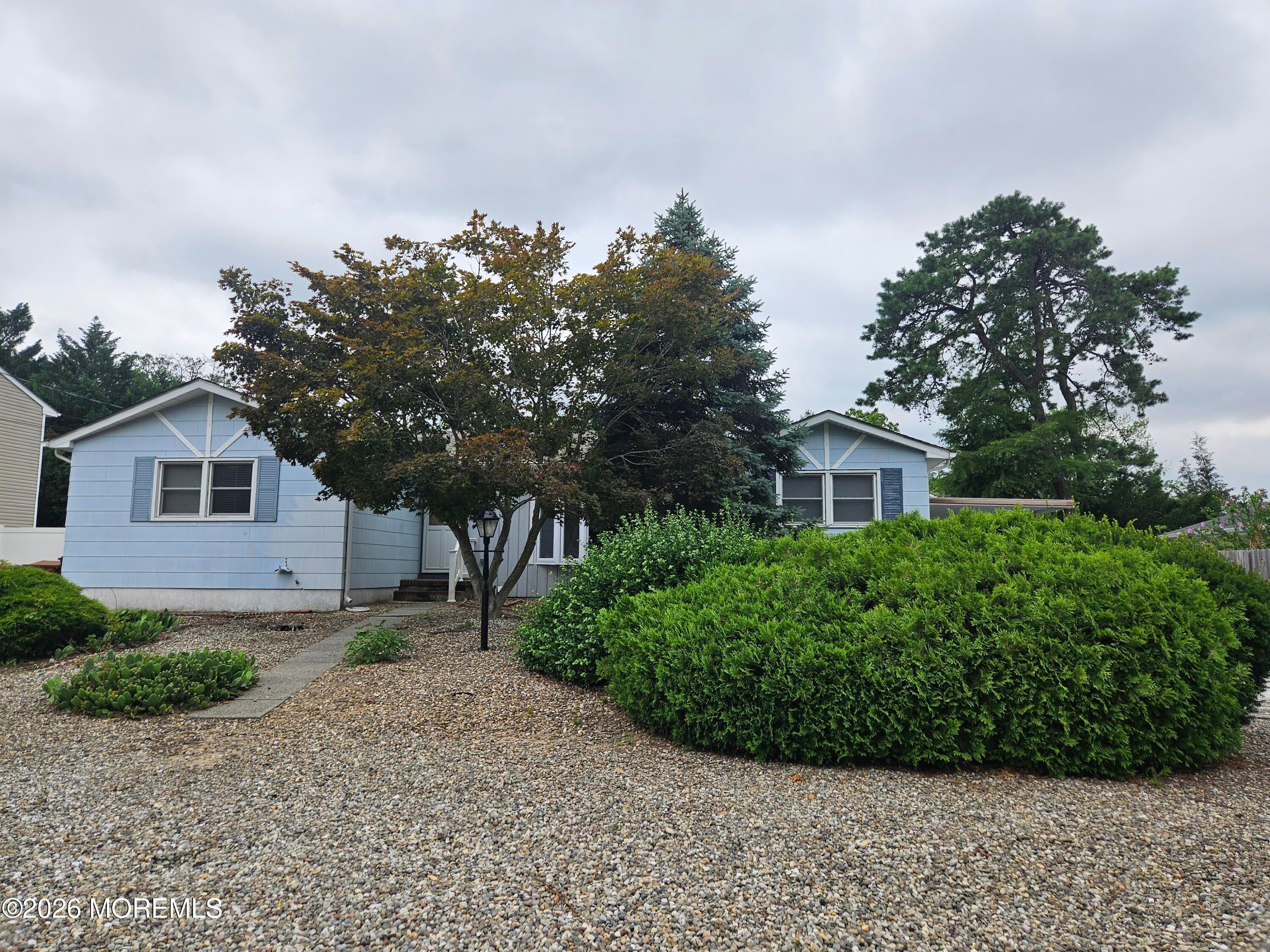 434 Shore Line Place