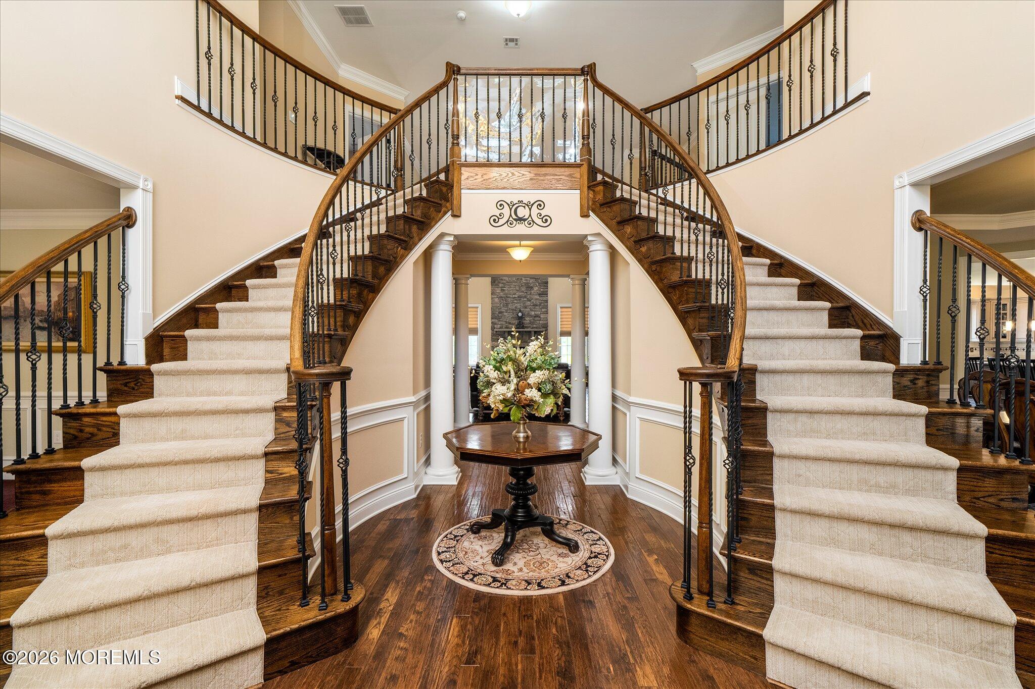 25 Weathervane Circle