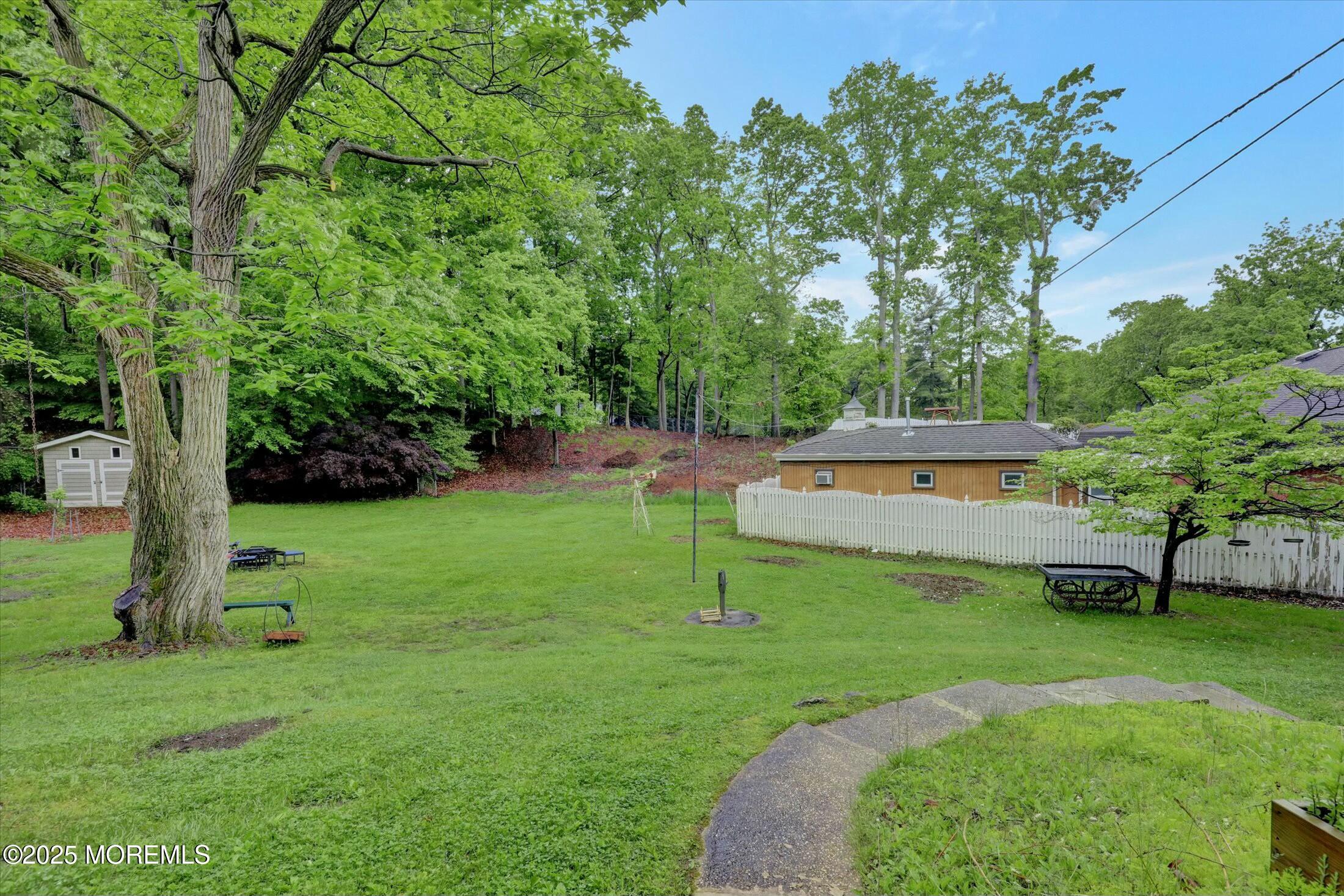 4 June Place, Aberdeen, New Jersey image 38