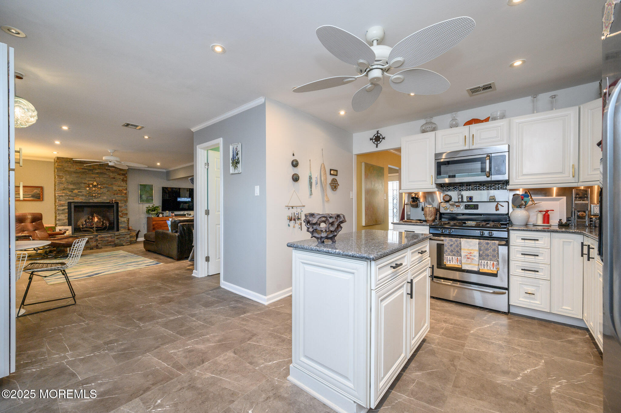 111 E Shrewsbury Drive, Little Egg Harbor, New Jersey image 16