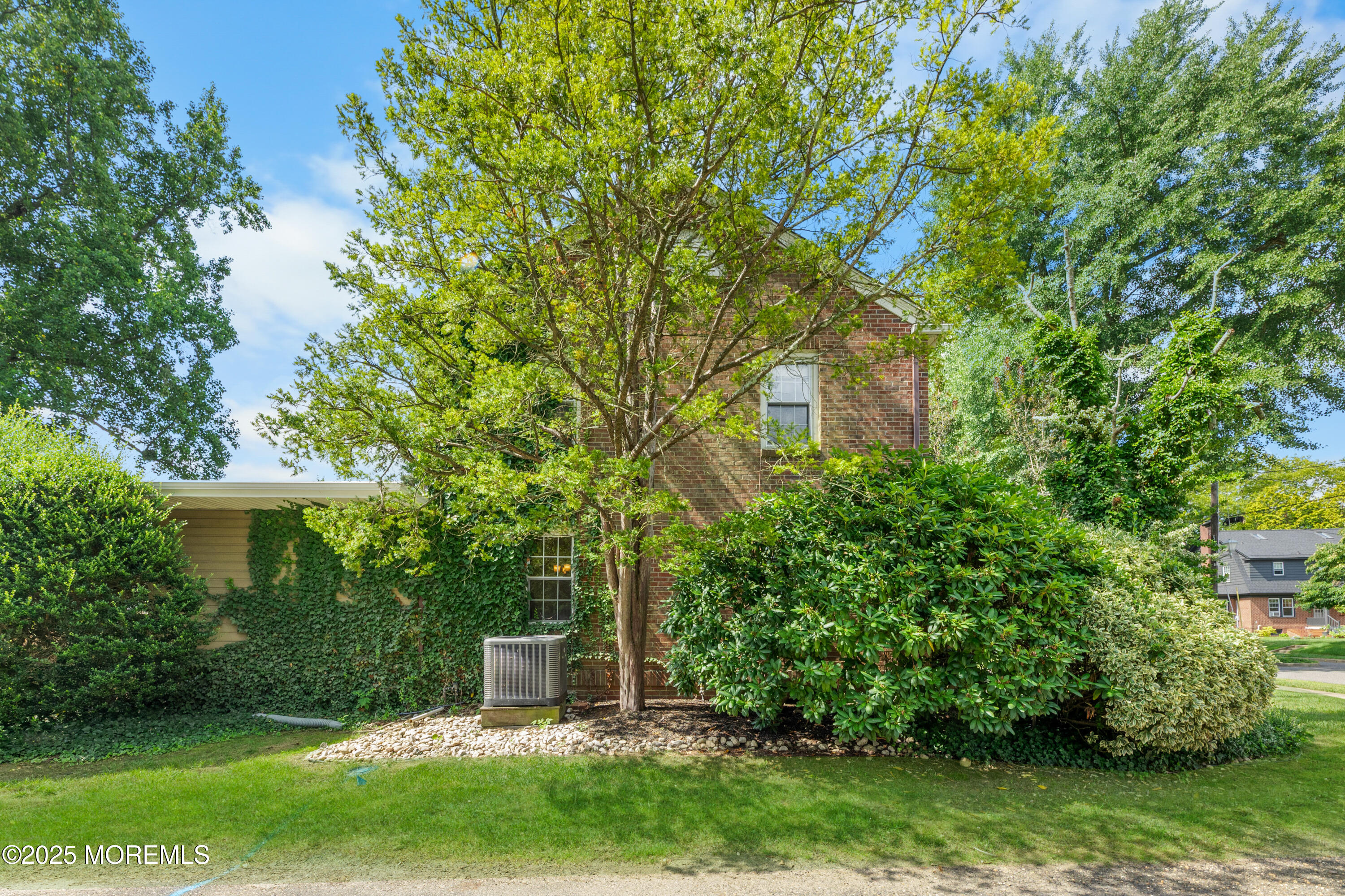 6 Sunset Court
