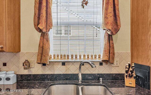 22 Silver Charm Road, Manalapan, New Jersey image 15