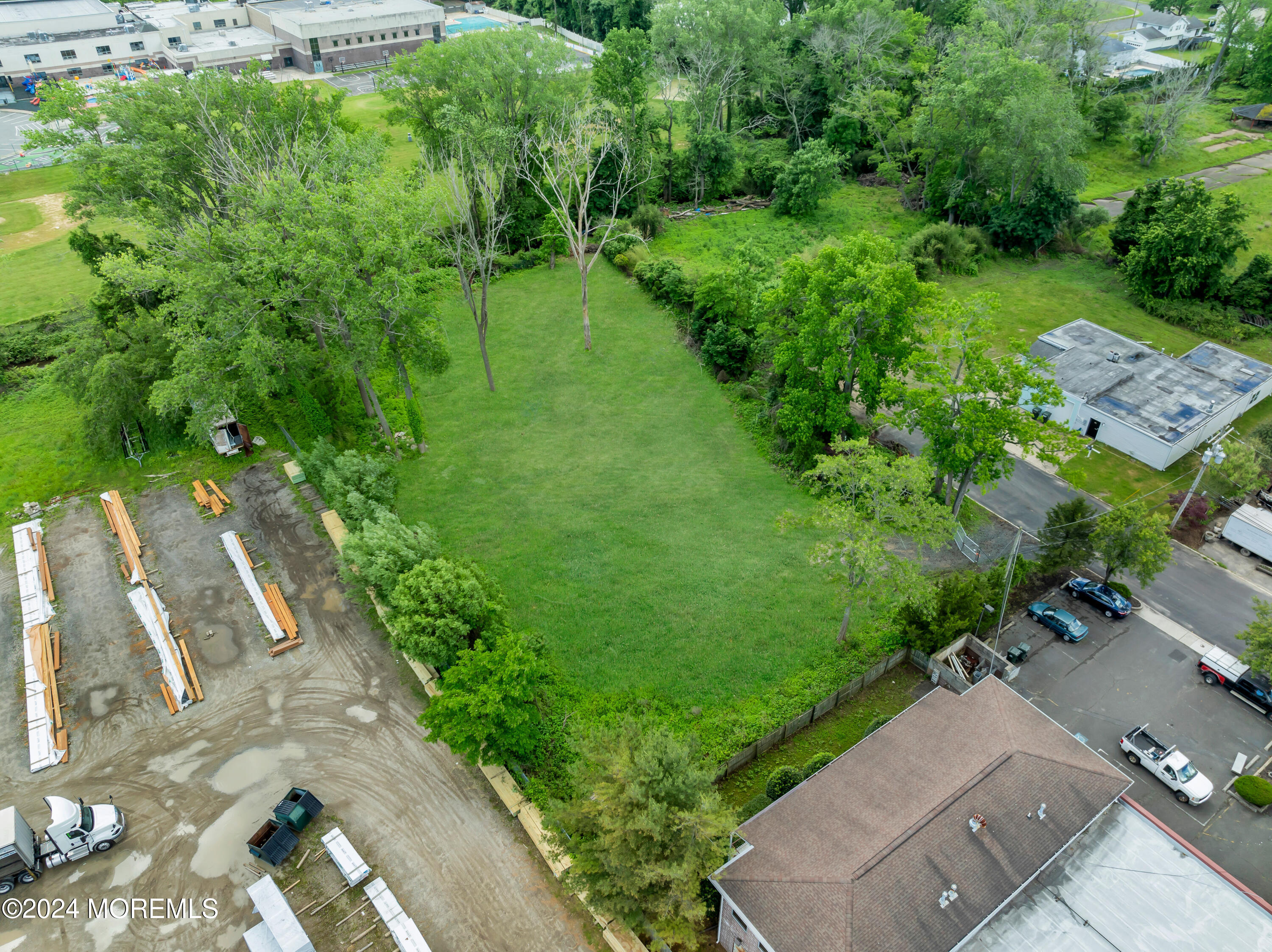 Overbrook Avenue, Oakhurst, New Jersey image 5