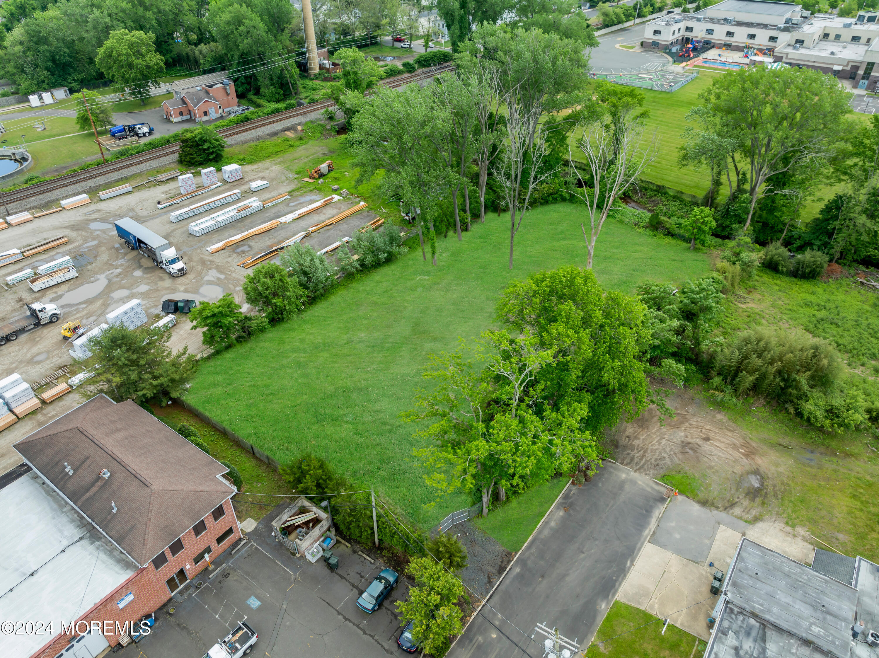 Overbrook Avenue, Oakhurst, New Jersey image 4