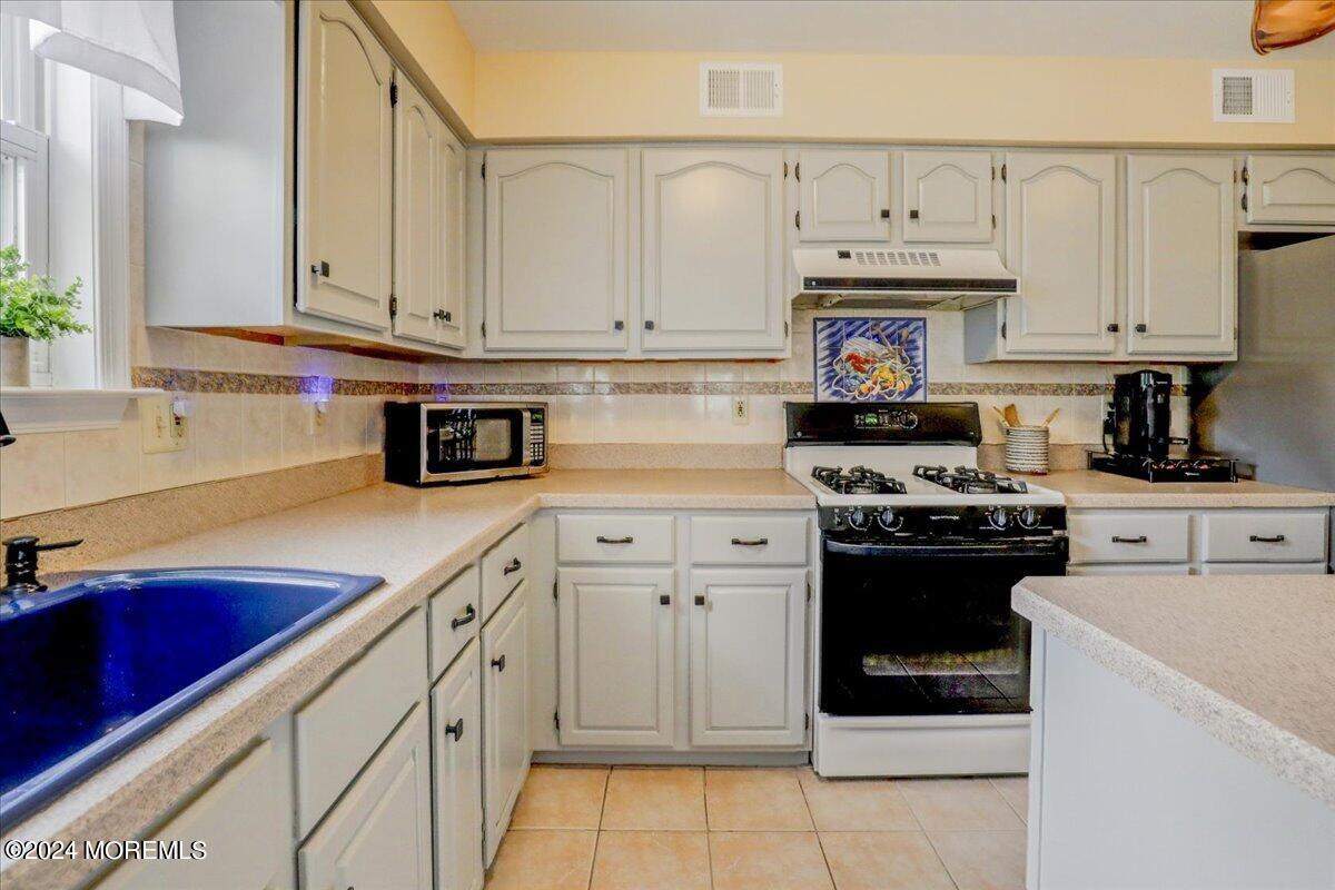 265 Bartley Road, Jackson, New Jersey image 3