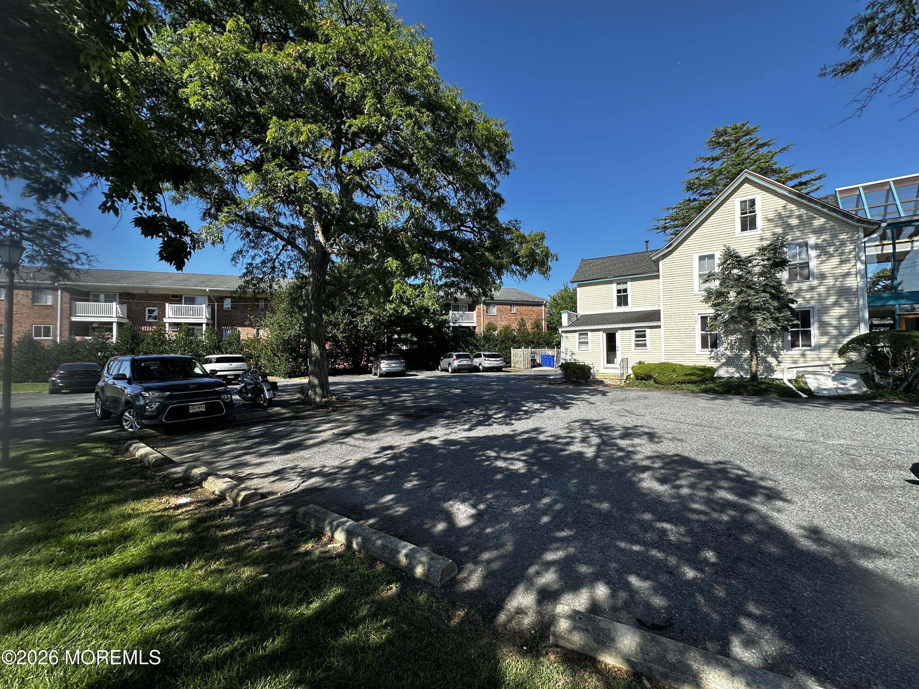 599 Shore Road 202