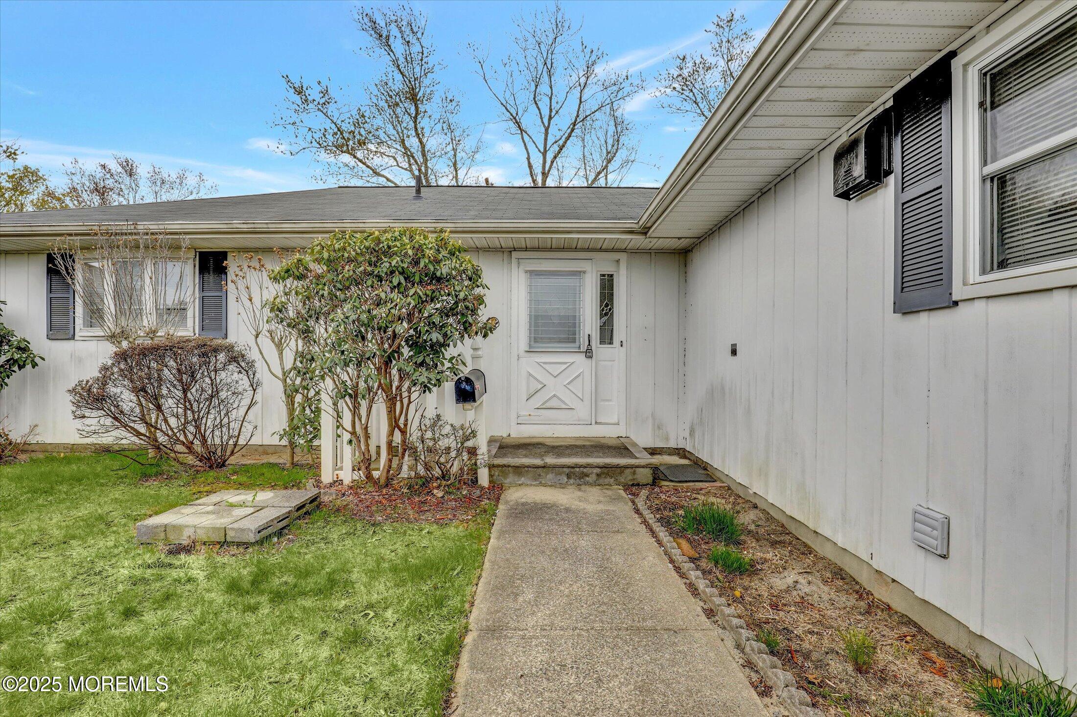 93 Barbados Drive, Toms River, New Jersey image 8