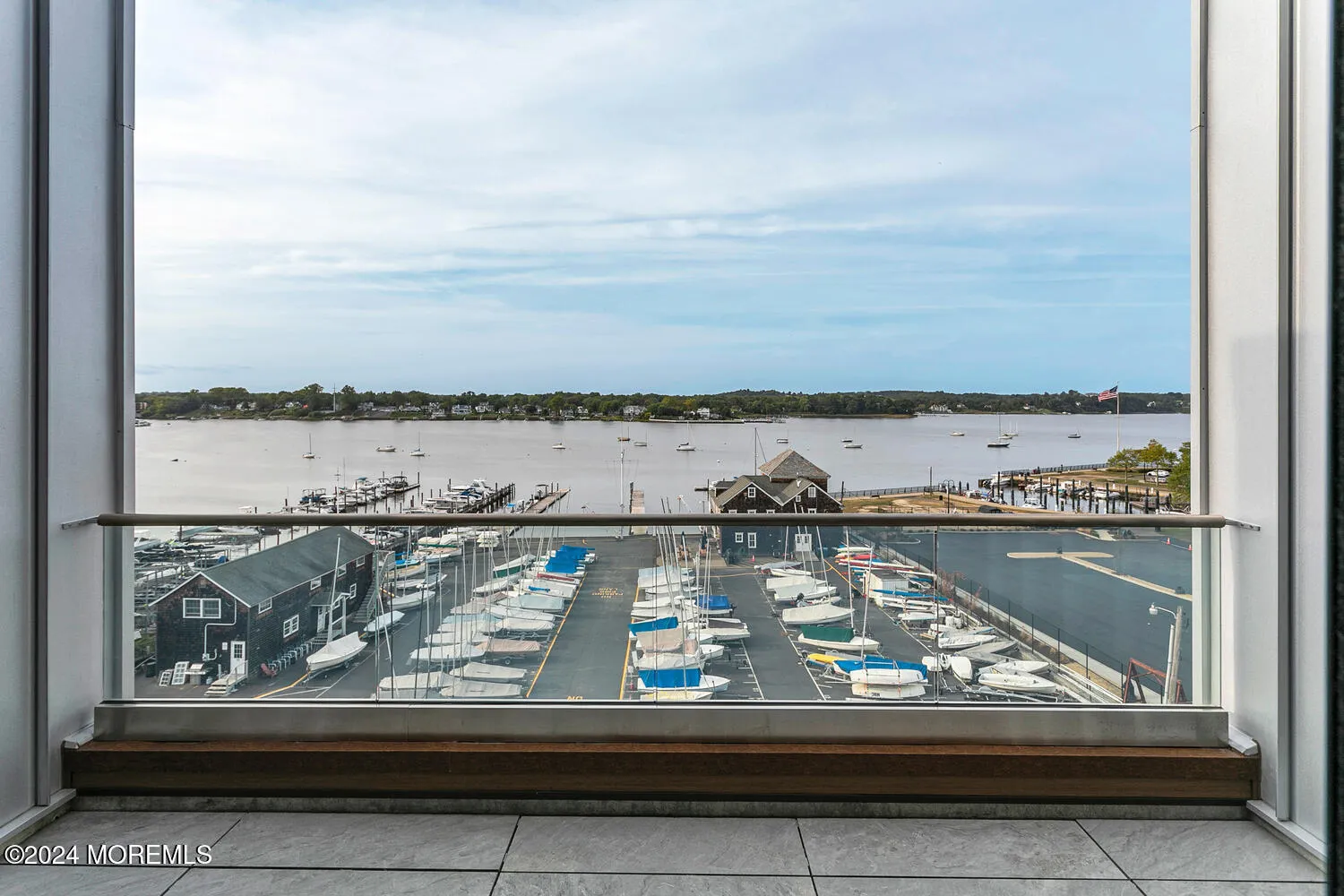 Red Bank, New Jersey 07701, United States, 2 Bedrooms Bedrooms, ,3 BathroomsBathrooms,Residential,Active,35100