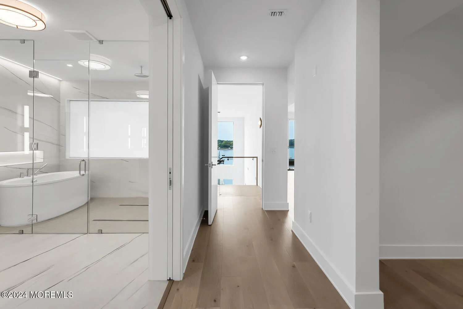 Red Bank, New Jersey 07701, United States, 2 Bedrooms Bedrooms, ,3 BathroomsBathrooms,Residential,Active,35100