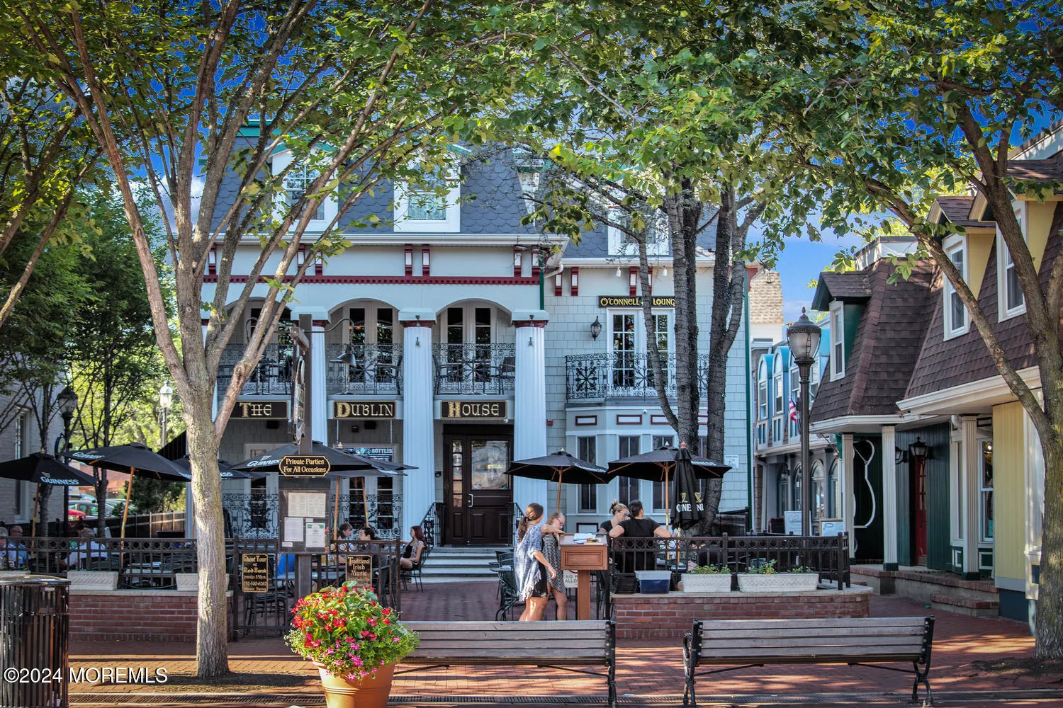 Red Bank, New Jersey 07701, United States, 2 Bedrooms Bedrooms, ,3 BathroomsBathrooms,Residential,Active,35100